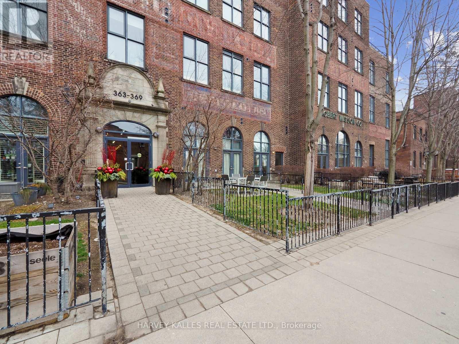 110 - 363 Sorauren Avenue, Toronto, Ontario  M6R 3C1 - Photo 16 - W12427414