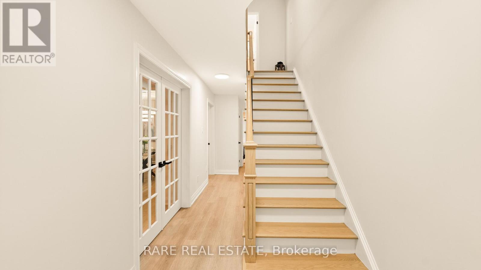 6 Carmichael Drive, Whitby, Ontario  L1N 9A4 - Photo 3 - E12429736