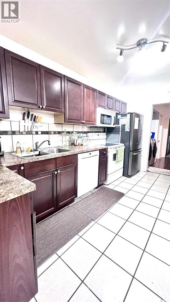 1416 Garnet Street, Regina, Saskatchewan  S4T 2Y5 - Photo 9 - SK019530
