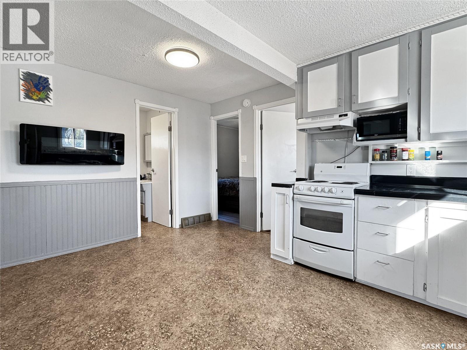 220 2nd Avenue W, Maidstone, Saskatchewan  S0M 1M0 - Photo 4 - SK019495