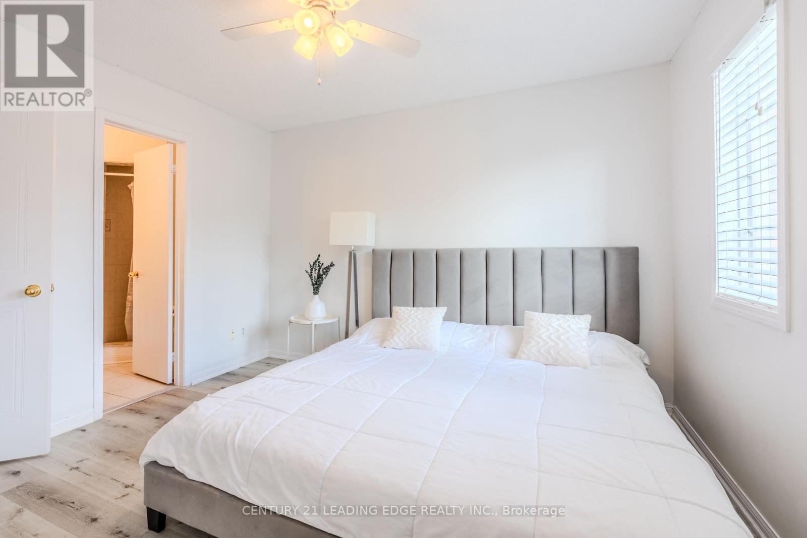 98 Aspen Park Way, Whitby (Downtown Whitby), Ontario  L1N 9M6 - Photo 12 - E12430409