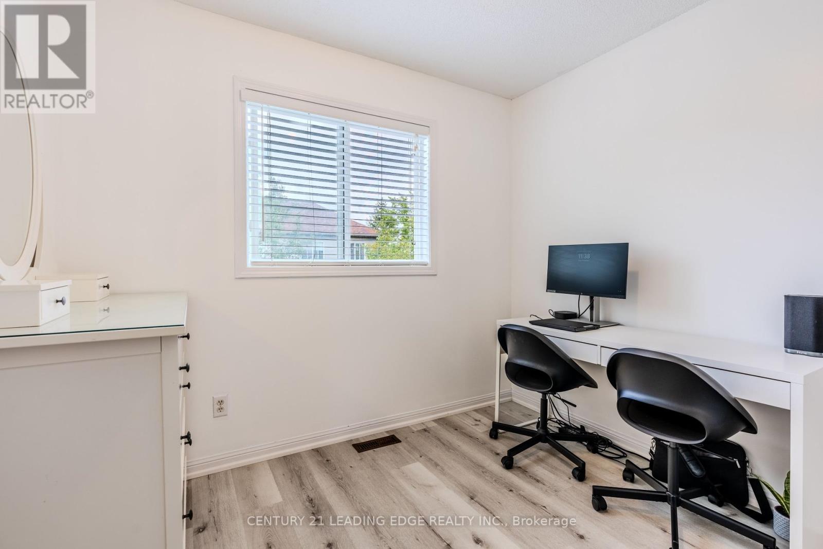 98 Aspen Park Way, Whitby (Downtown Whitby), Ontario  L1N 9M6 - Photo 17 - E12430409