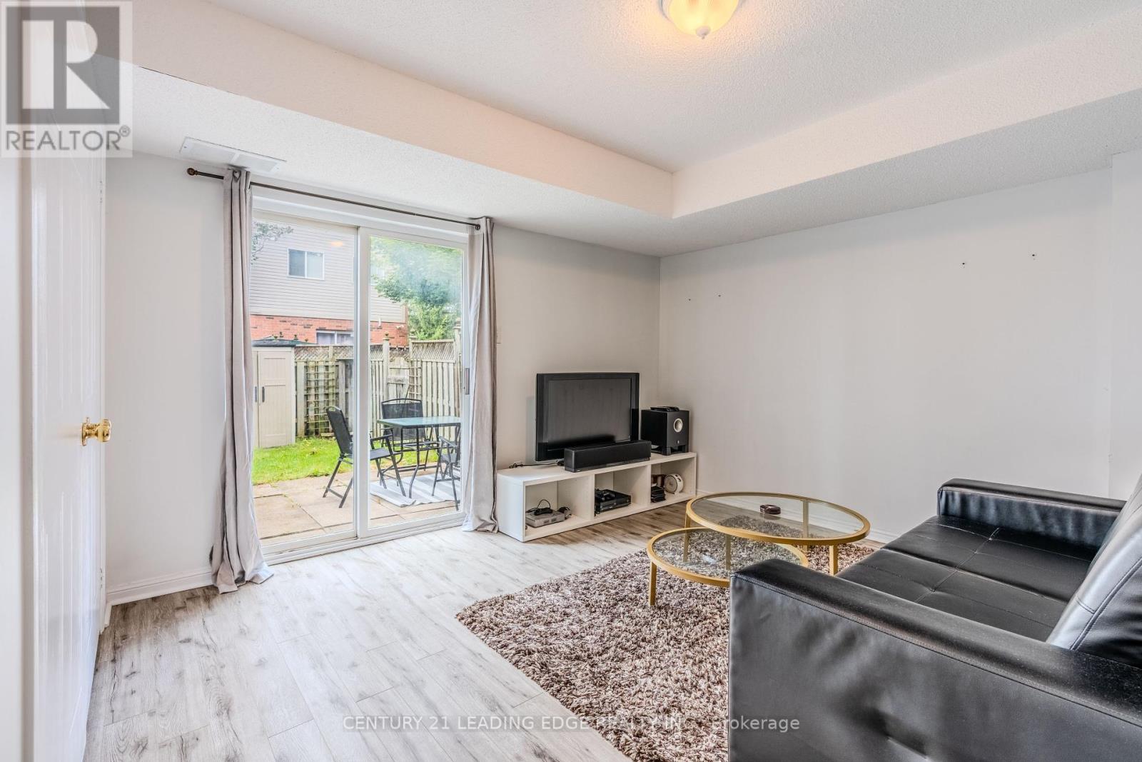 98 Aspen Park Way, Whitby (Downtown Whitby), Ontario  L1N 9M6 - Photo 22 - E12430409