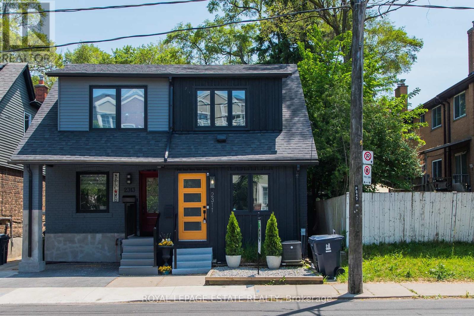 2311 GERRARD STREET E, Toronto, Ontario