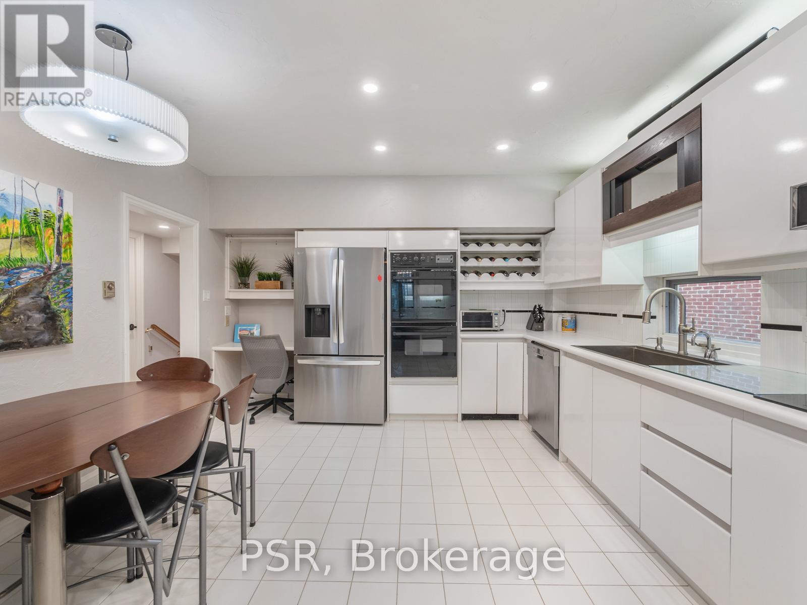 164 Forest Hill Road, Toronto, Ontario  M5P 2M9 - Photo 7 - C12426282