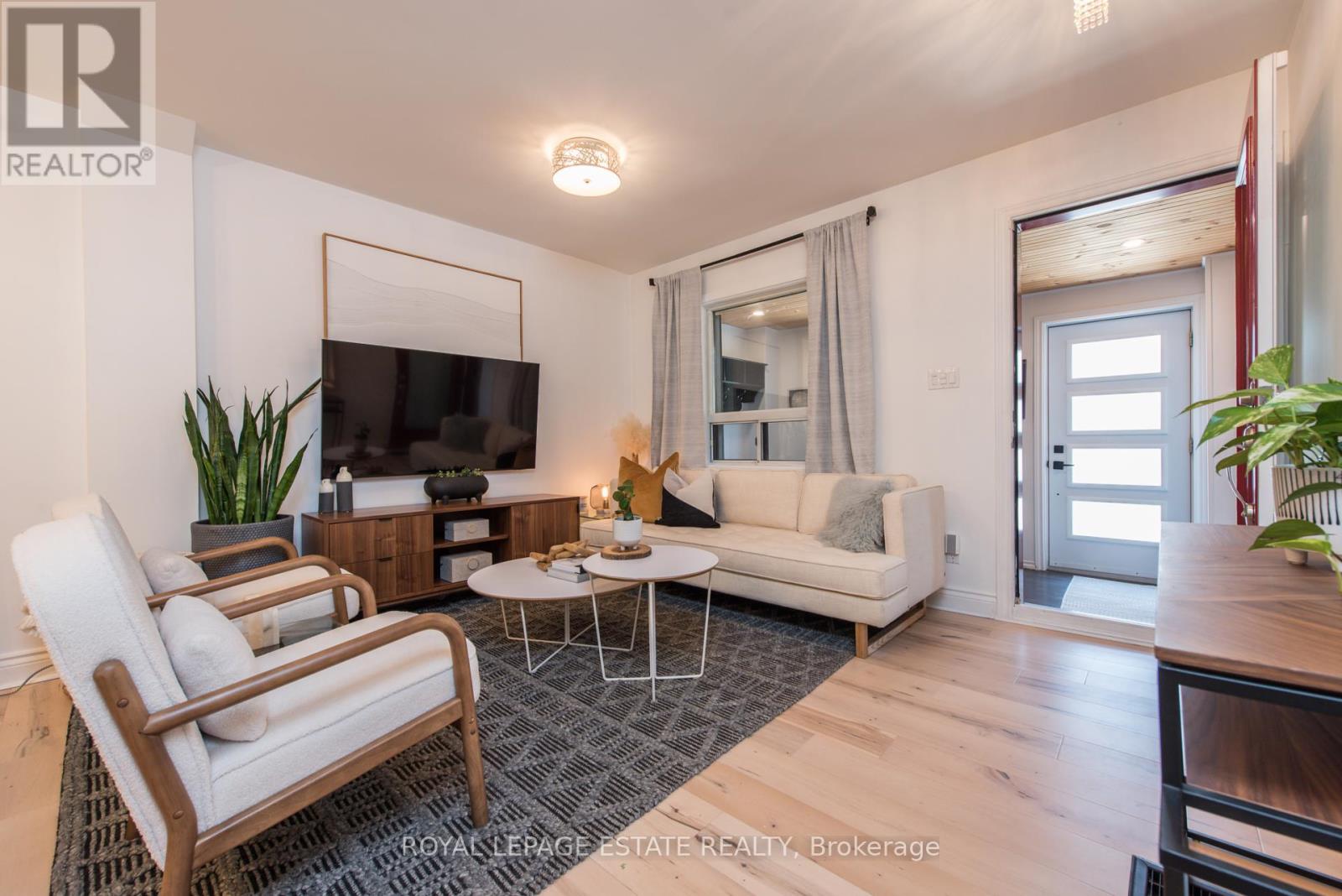 2311 Gerrard Street E, Toronto, Ontario  M4E 2E5 - Photo 4 - E12428130