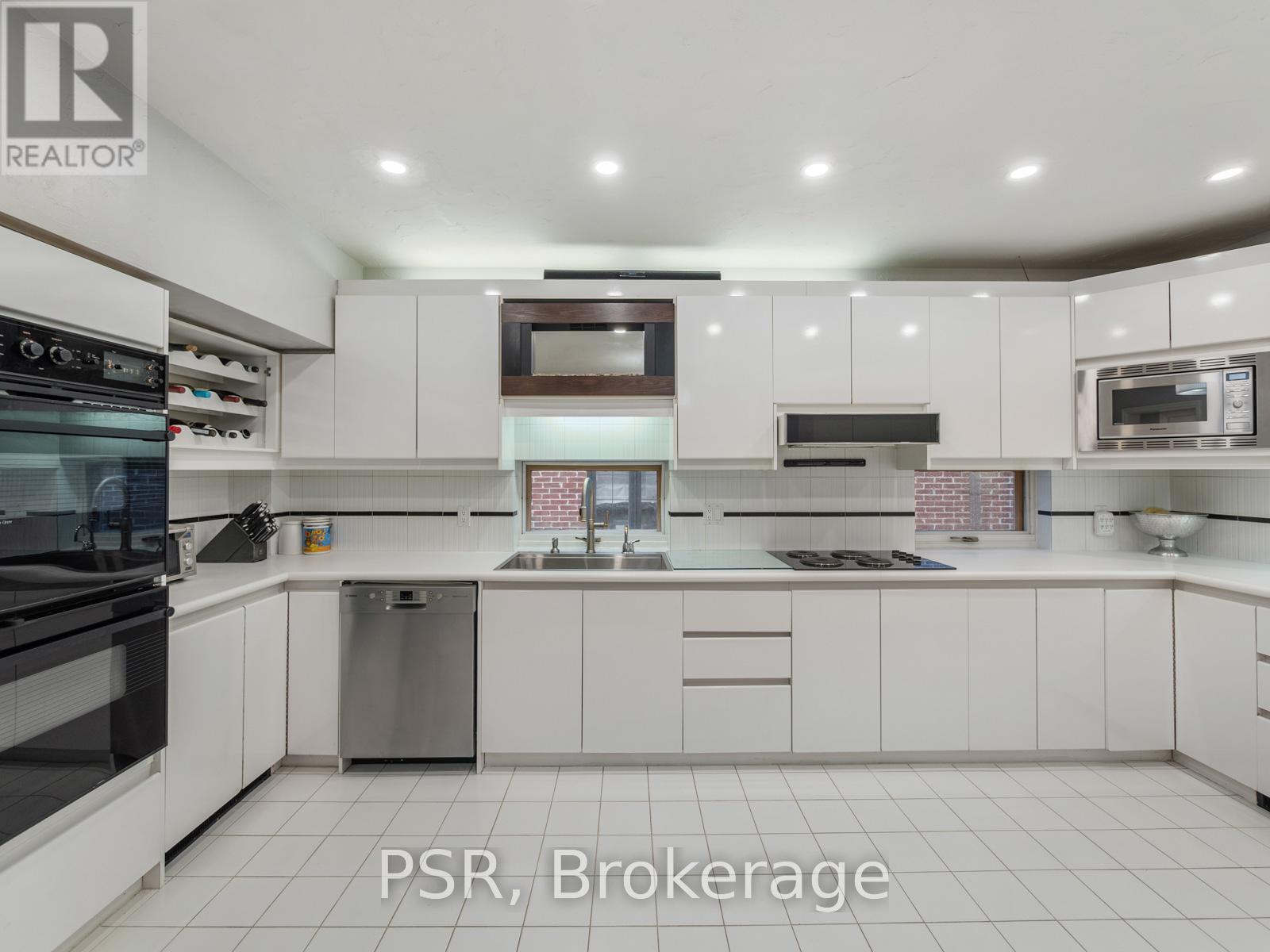 164 Forest Hill Road, Toronto, Ontario  M5P 2M9 - Photo 6 - C12426282