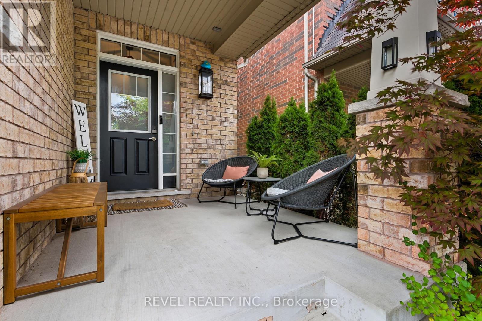 390 Gosford Crescent, Milton, Ontario  L9T 8G2 - Photo 4 - W12427185