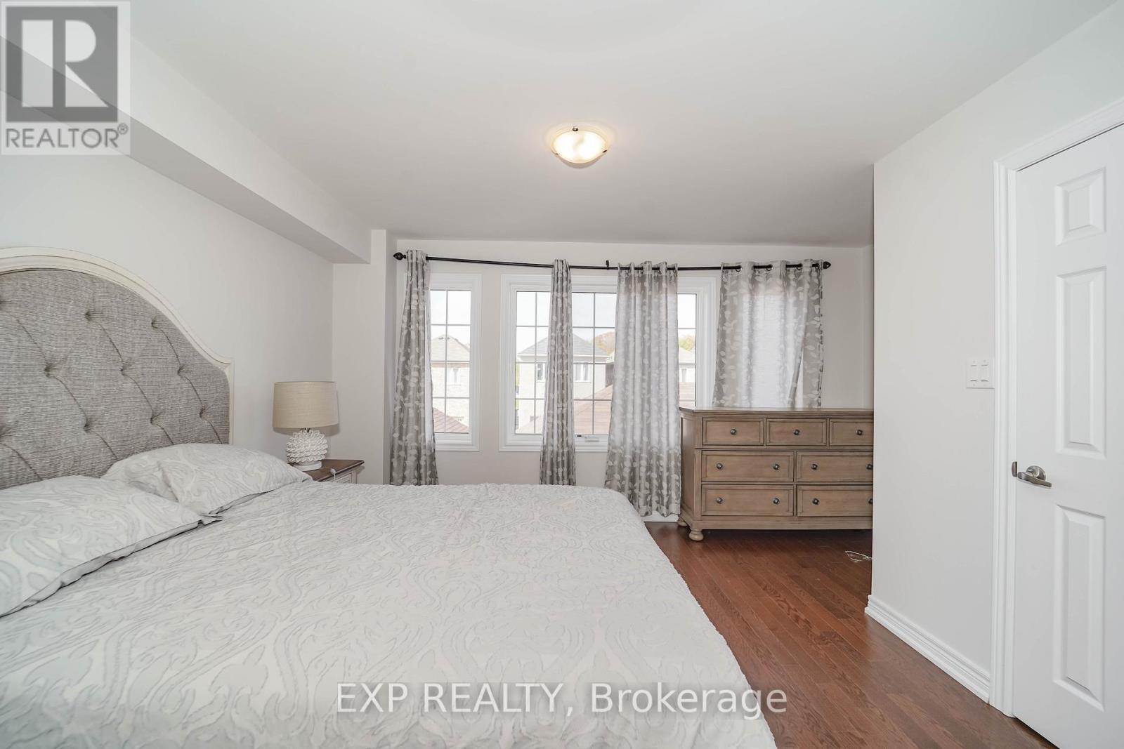 62 Harvest Field Road, Markham, Ontario  L6B 0T7 - Photo 17 - N12430412