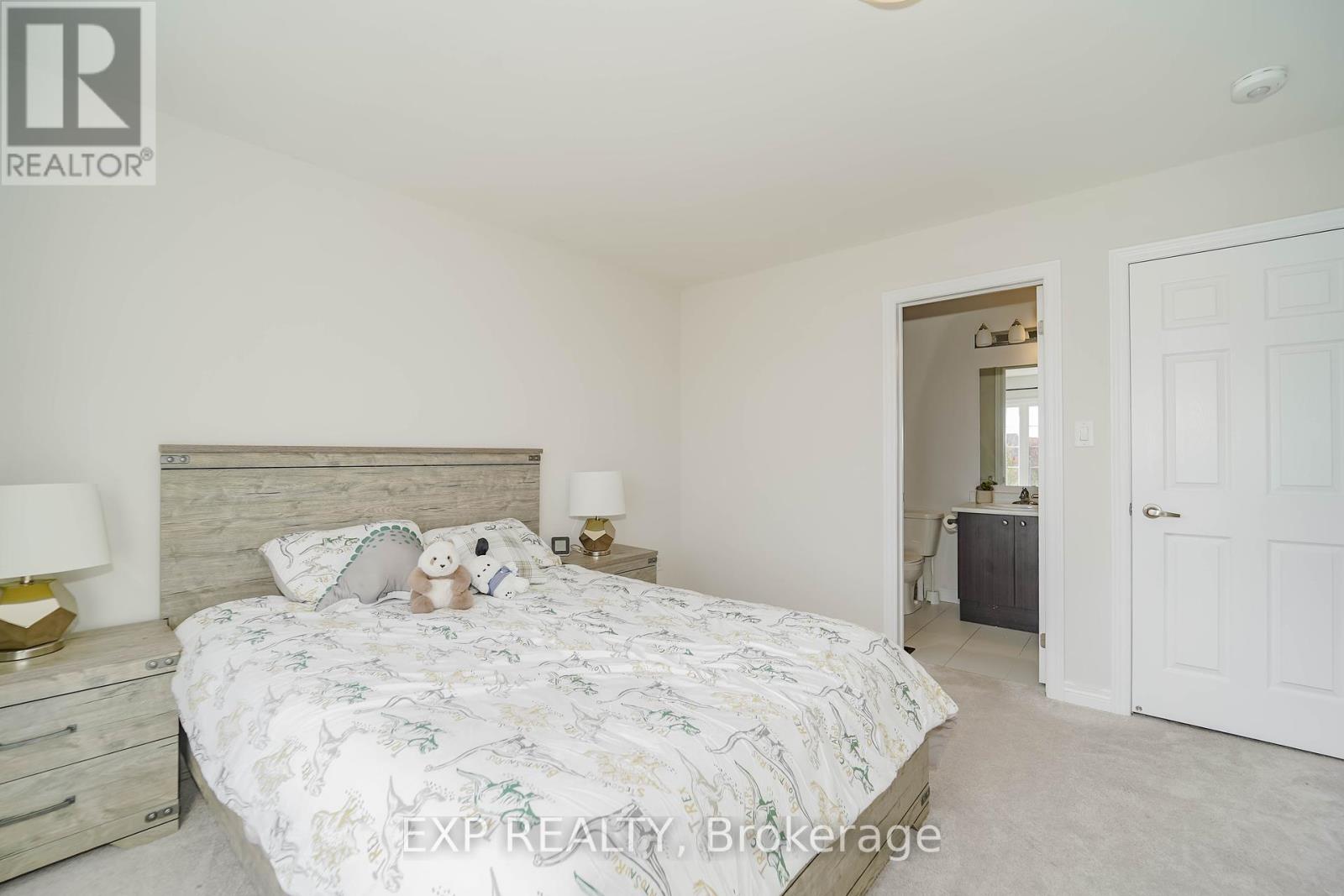 62 Harvest Field Road, Markham, Ontario  L6B 0T7 - Photo 20 - N12430412