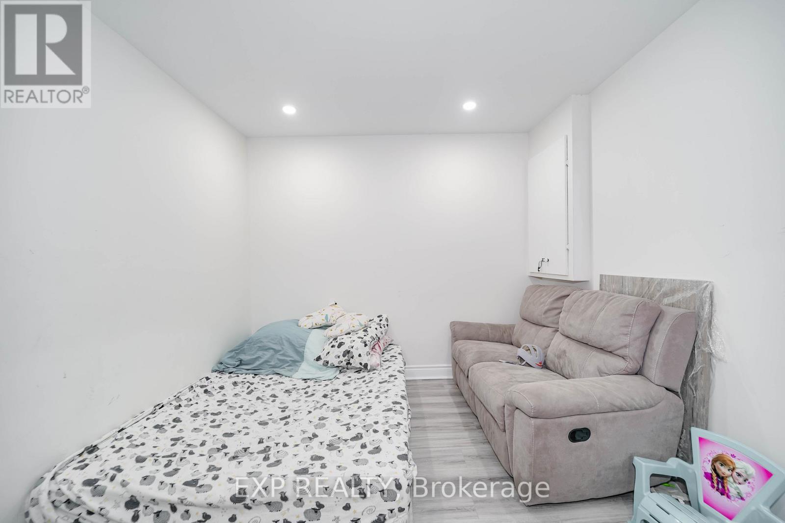 62 Harvest Field Road, Markham, Ontario  L6B 0T7 - Photo 33 - N12430412