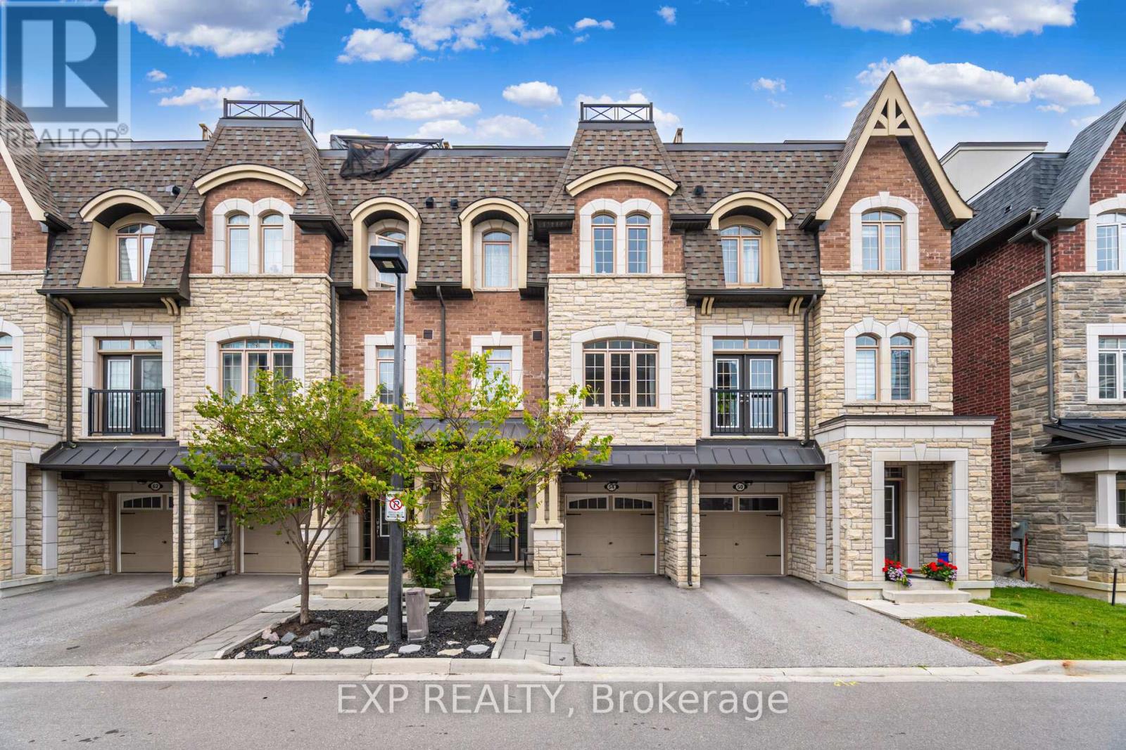 54 INGLESIDE STREET, Vaughan, Ontario