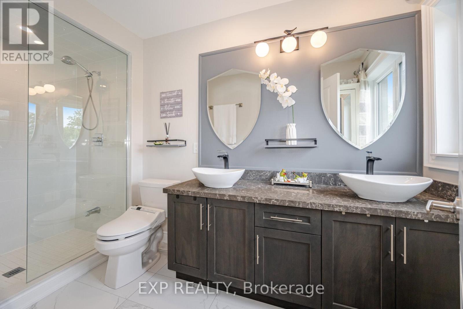 54 Ingleside Street, Vaughan, Ontario  L4L 0H9 - Photo 22 - N12430420