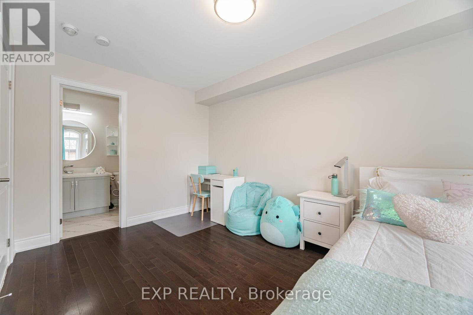 54 Ingleside Street, Vaughan, Ontario  L4L 0H9 - Photo 25 - N12430420