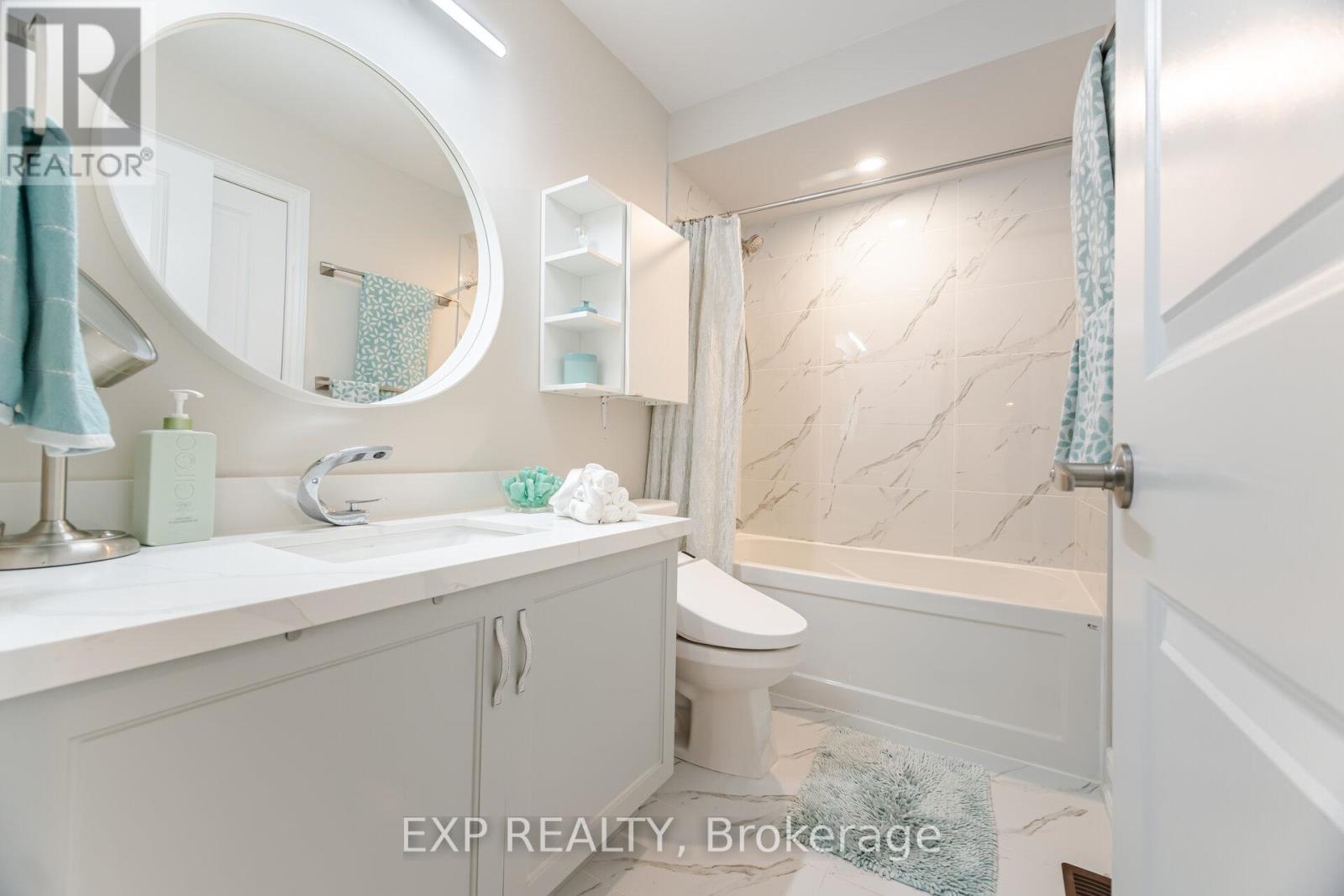 54 Ingleside Street, Vaughan, Ontario  L4L 0H9 - Photo 26 - N12430420