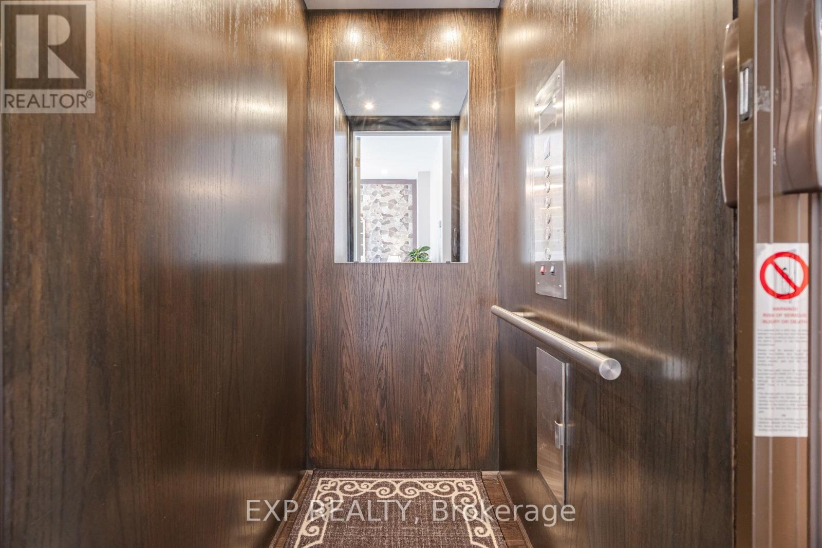 54 Ingleside Street, Vaughan, Ontario  L4L 0H9 - Photo 7 - N12430420