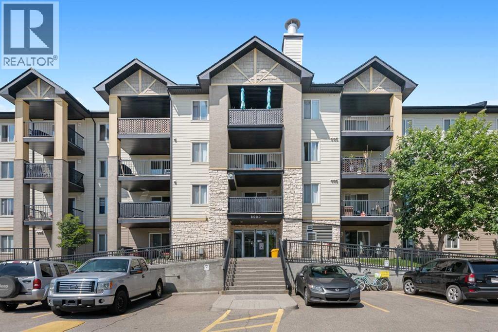 8225, 304 Mackenzie Way SW, Airdrie, Alberta
