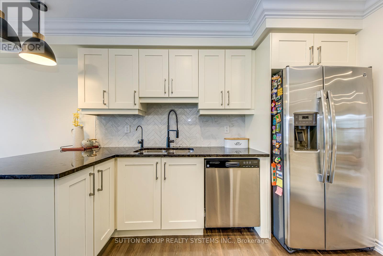 33 - 3002 Preserve Drive, Unit 33 Drive, Oakville, Ontario  L6M 0V5 - Photo 25 - W12430382