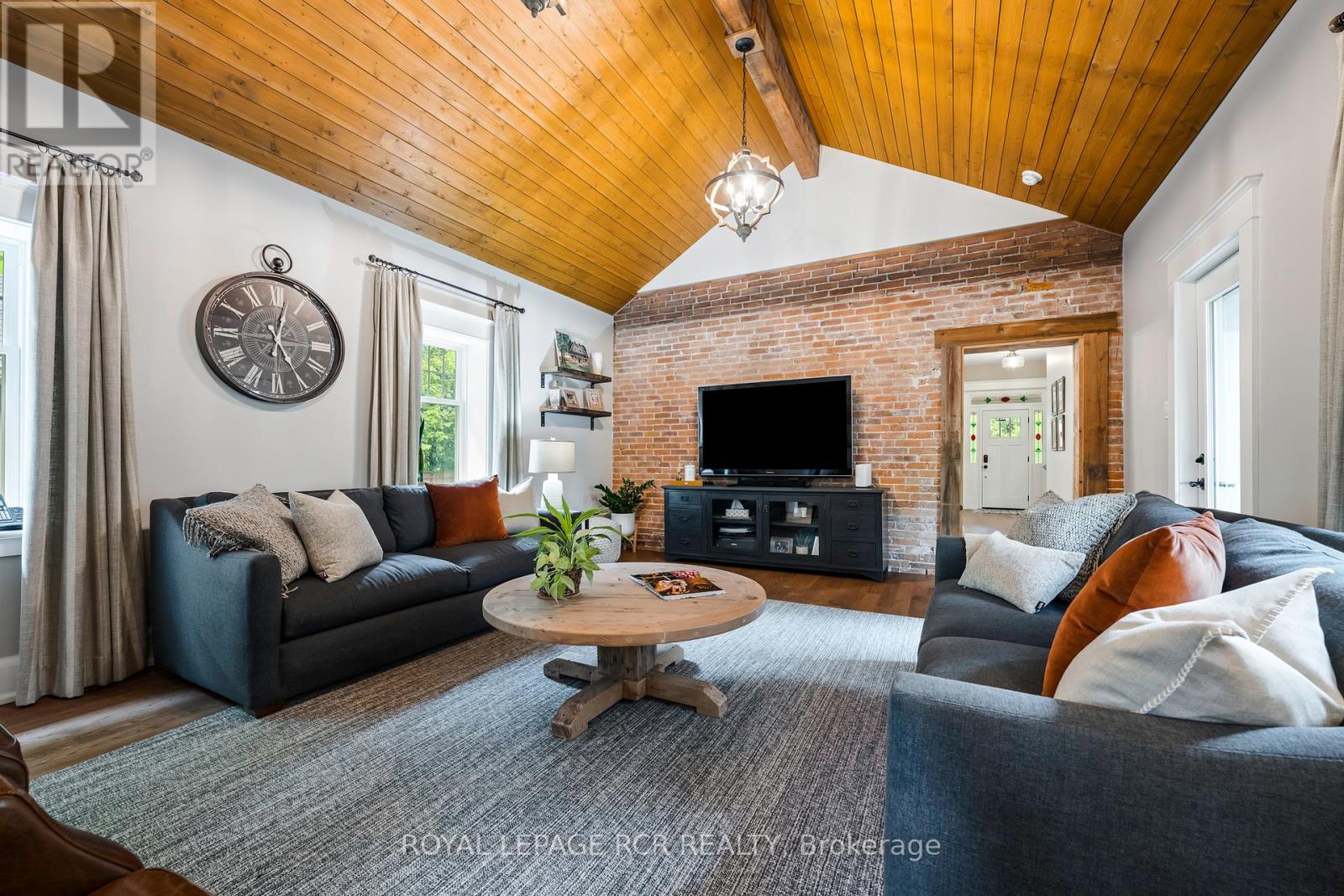 56 Mill Street, Orangeville, Ontario  L9W 2M7 - Photo 18 - W12430402