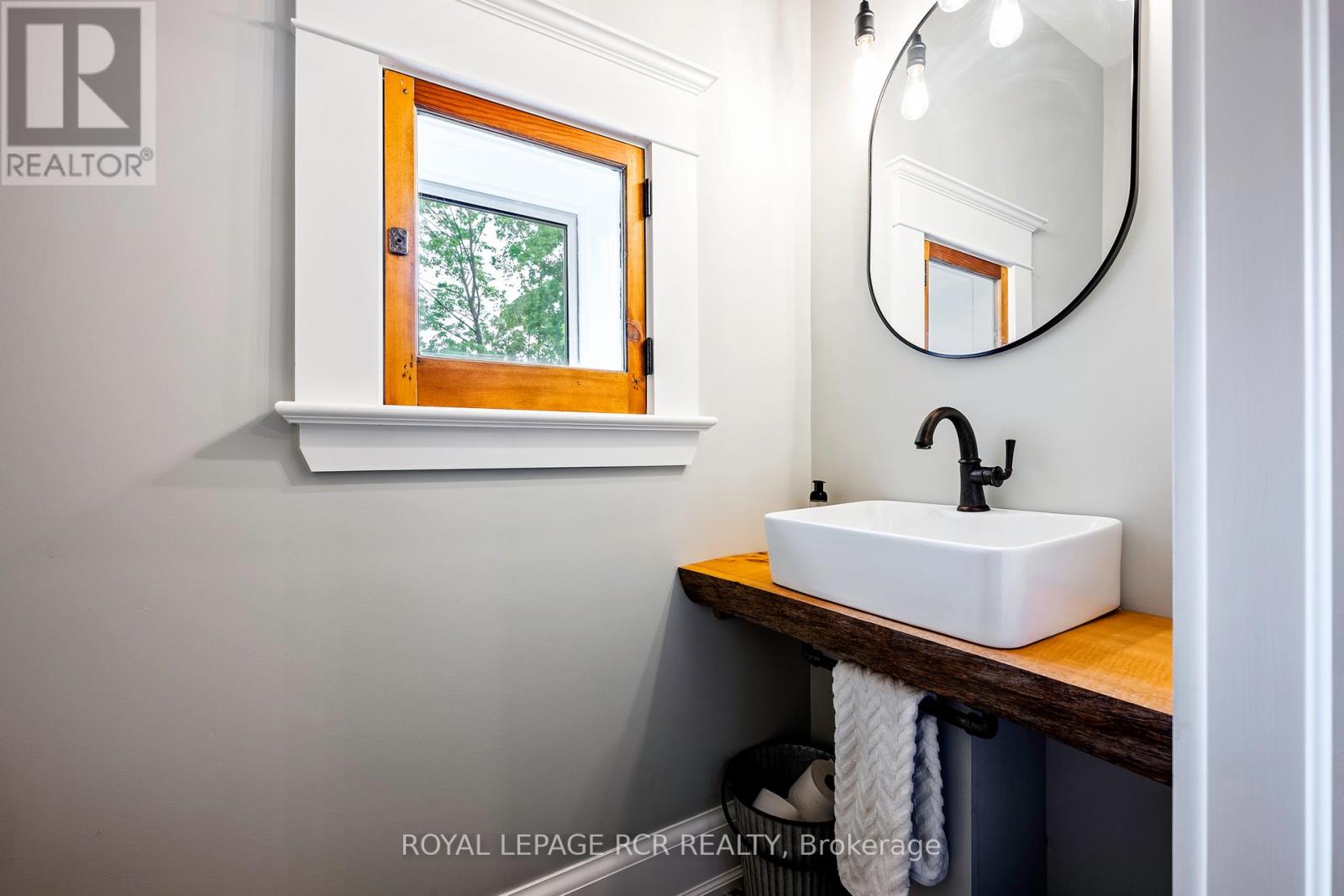 56 Mill Street, Orangeville, Ontario  L9W 2M7 - Photo 21 - W12430402