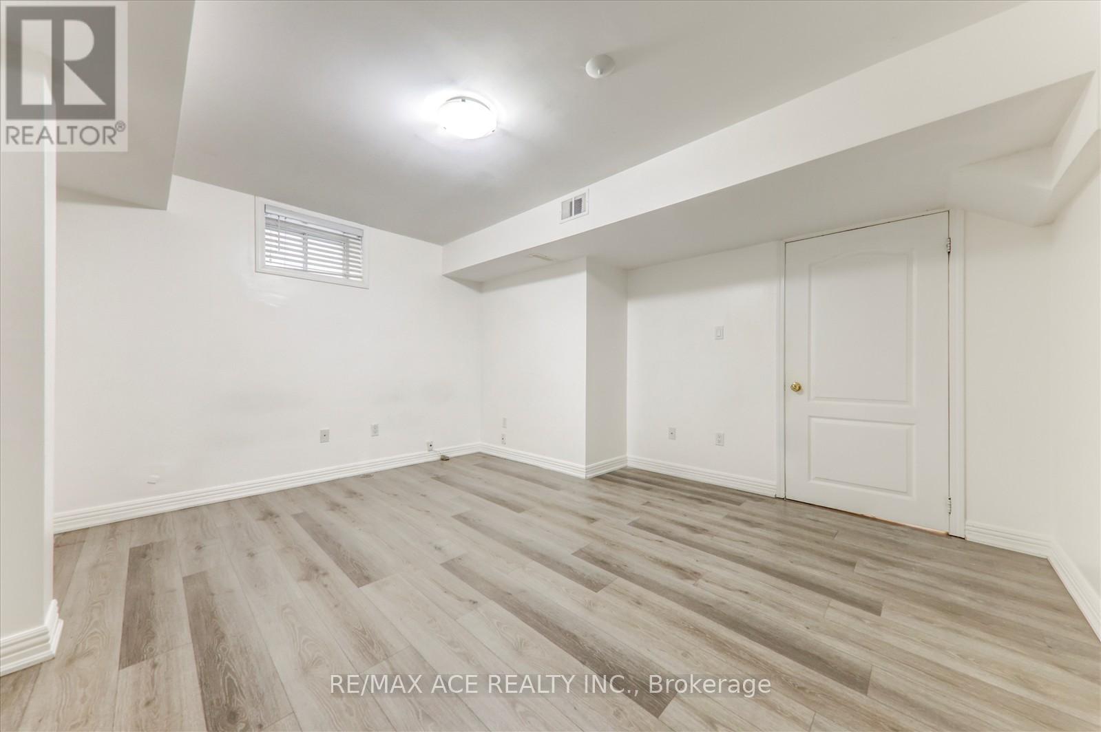 46 Purebrook Crescent, Brampton, Ontario  L6P 2P5 - Photo 36 - W12430403