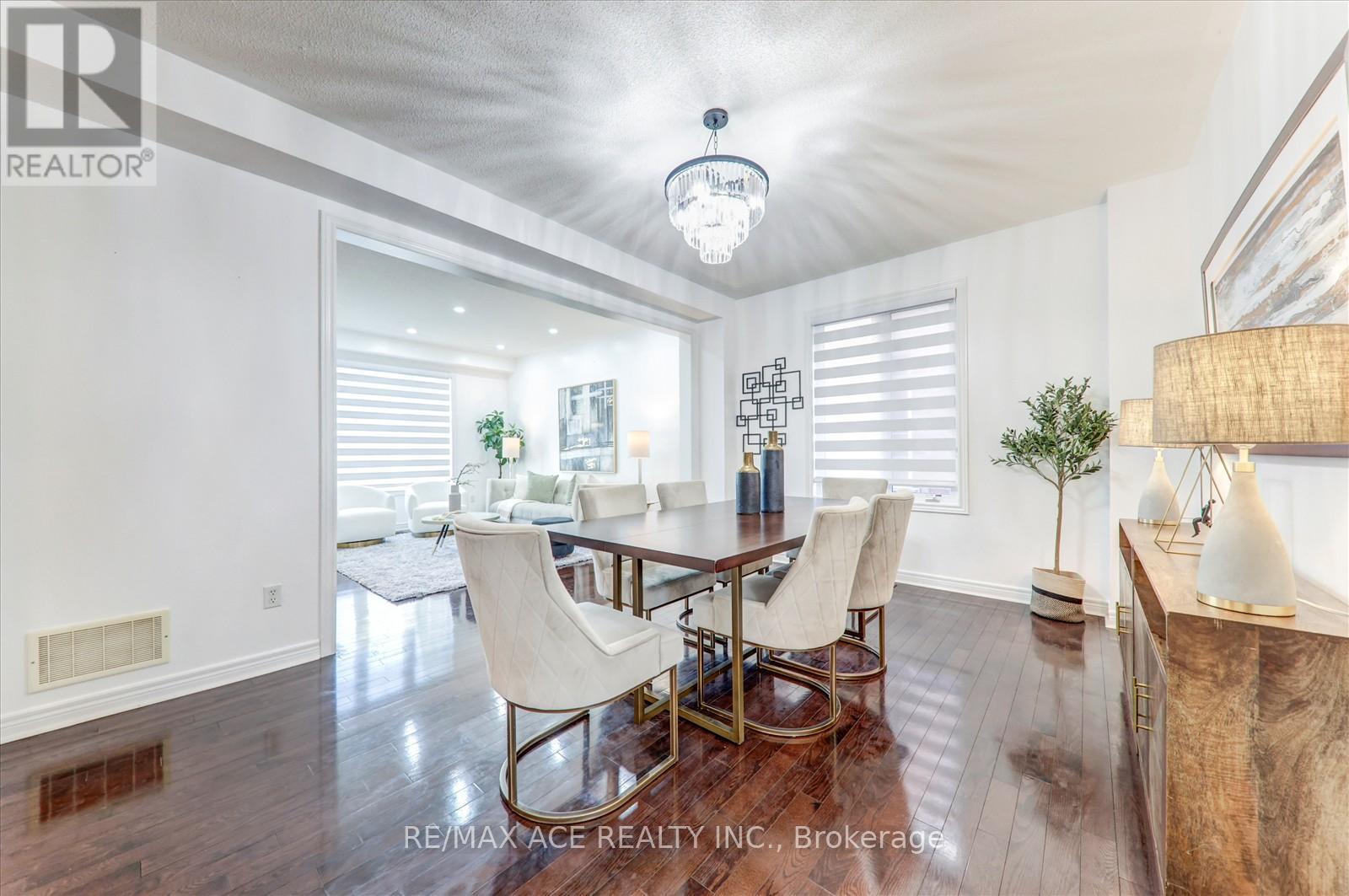 46 Purebrook Crescent, Brampton, Ontario  L6P 2P5 - Photo 9 - W12430403