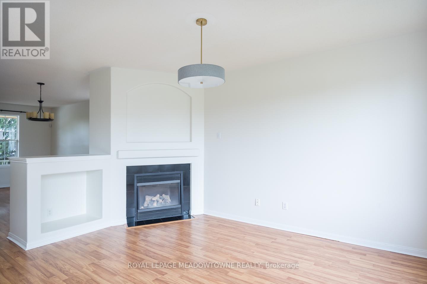 833 Watson Terrace, Milton, Ontario  L9T 5Z8 - Photo 12 - W12430418