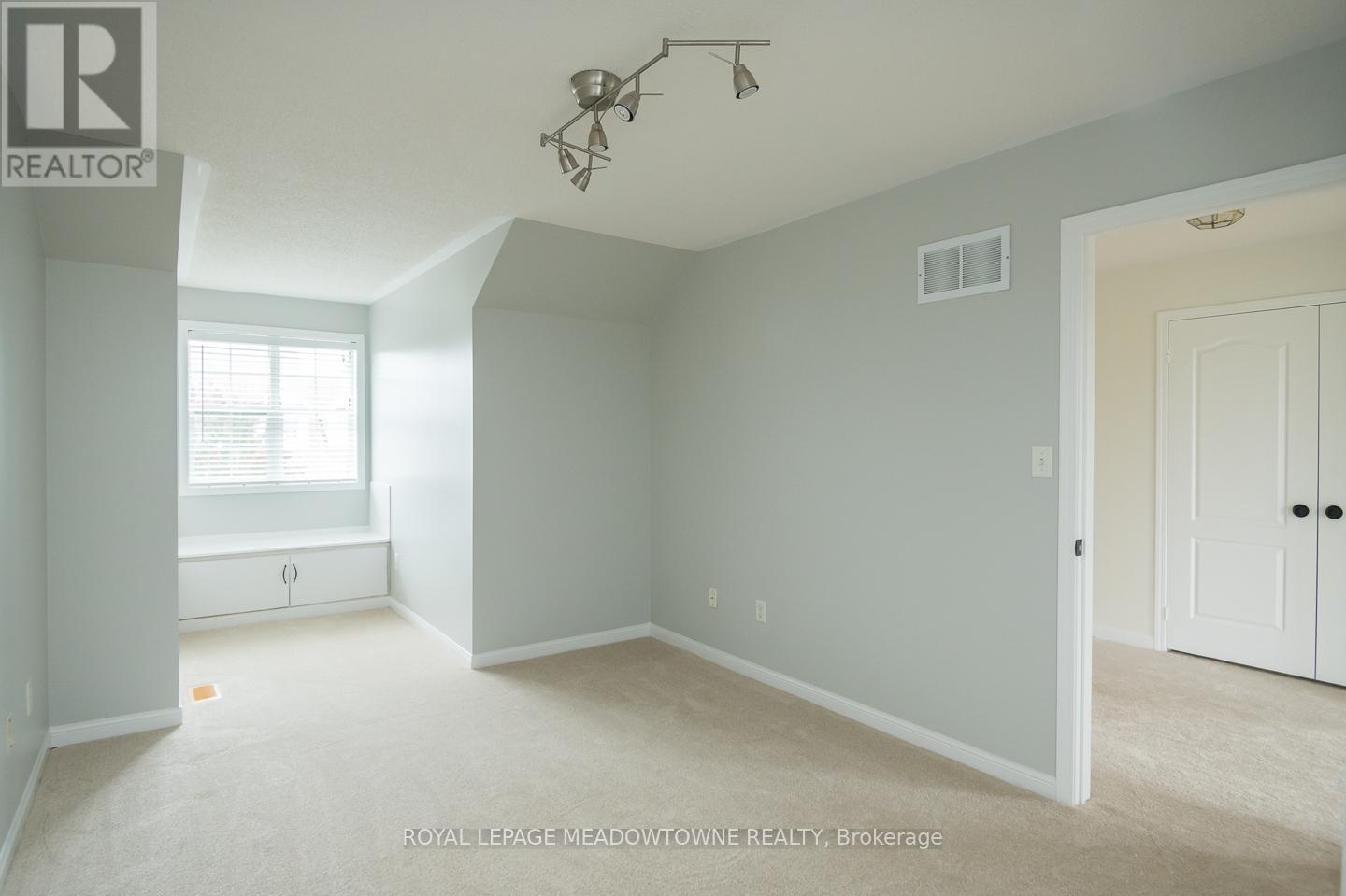 833 Watson Terrace, Milton, Ontario  L9T 5Z8 - Photo 30 - W12430418