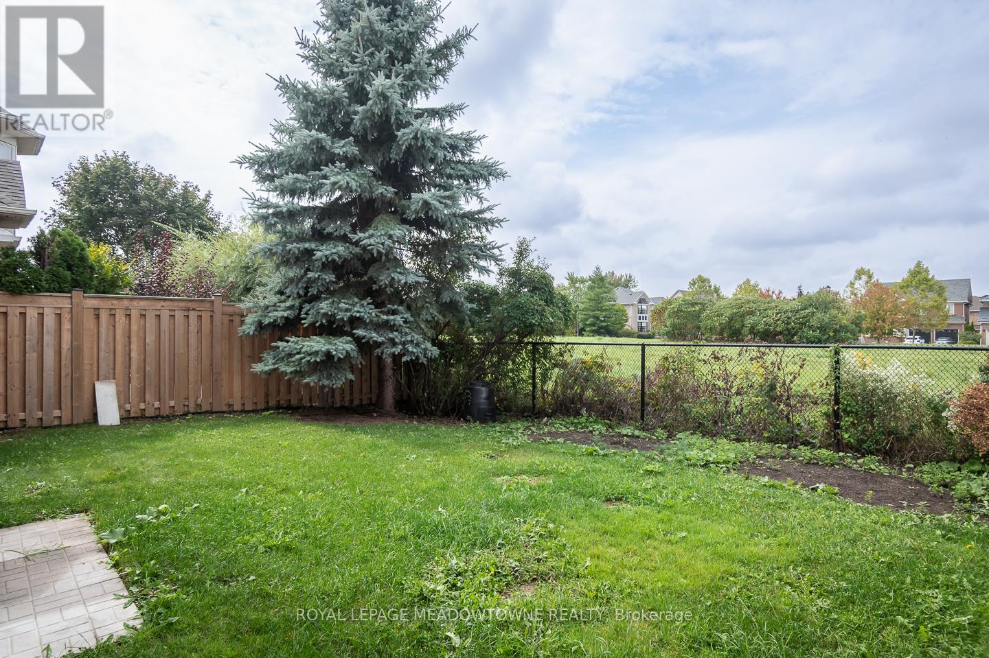 833 Watson Terrace, Milton, Ontario  L9T 5Z8 - Photo 39 - W12430418