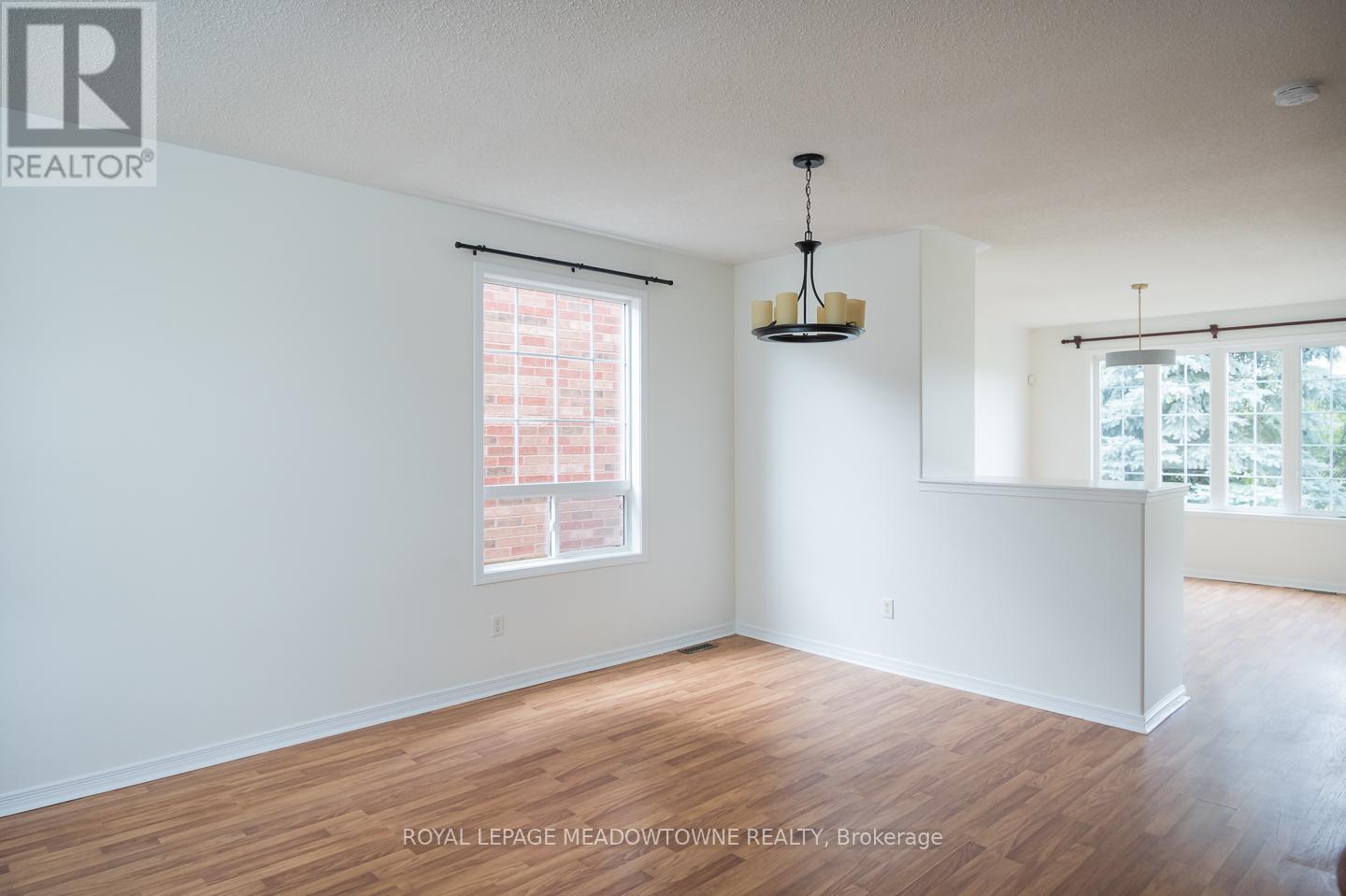 833 Watson Terrace, Milton, Ontario  L9T 5Z8 - Photo 6 - W12430418