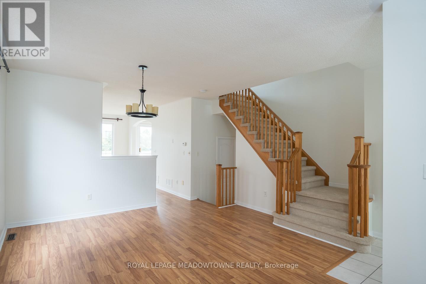 833 Watson Terrace, Milton, Ontario  L9T 5Z8 - Photo 7 - W12430418