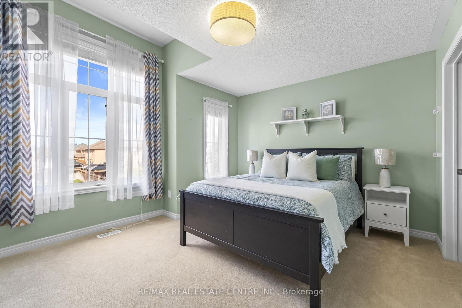 4 Junetown Circle, Brampton, Ontario  L6X 0X6 - Photo 32 - W12430419