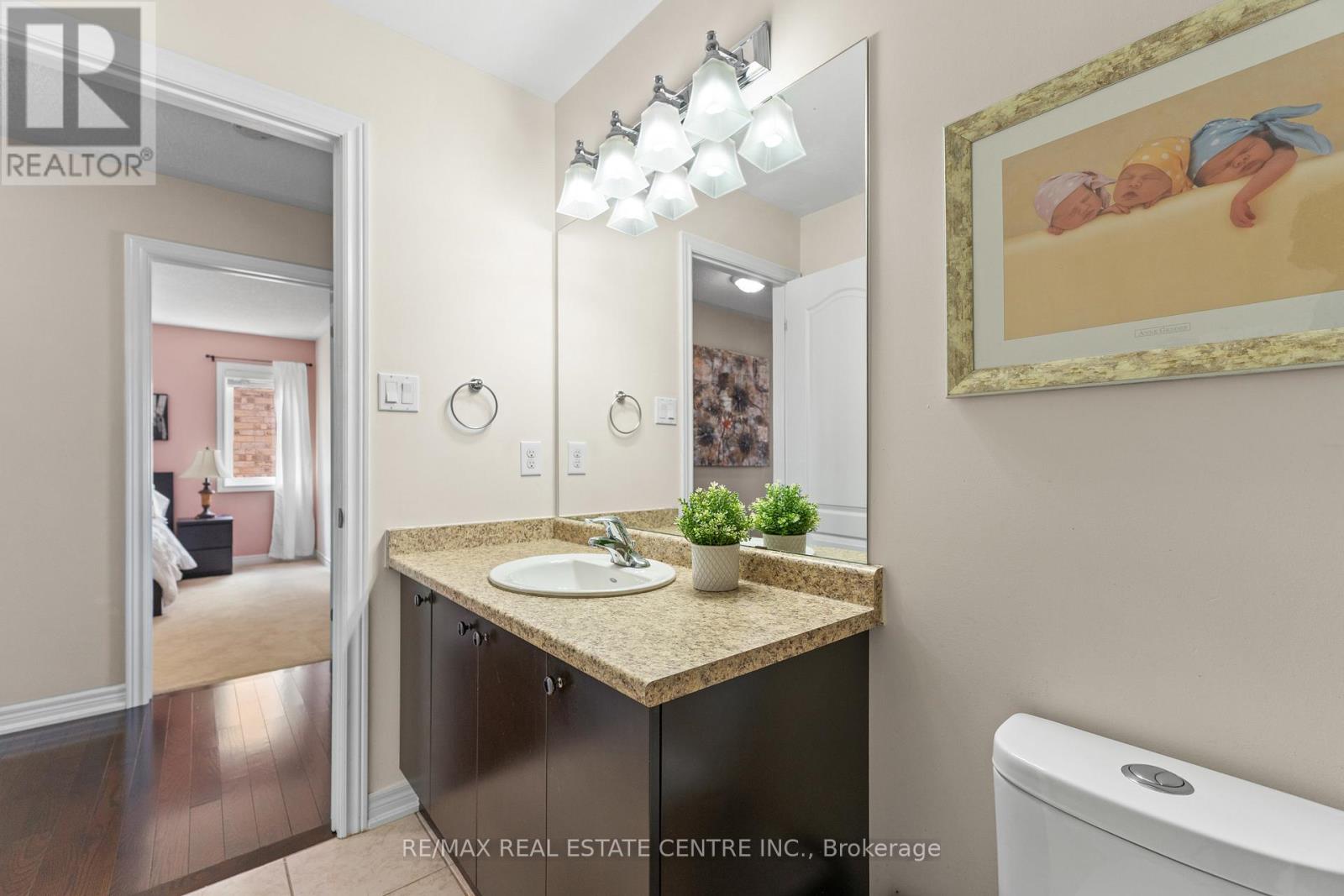 4 Junetown Circle, Brampton, Ontario  L6X 0X6 - Photo 36 - W12430419
