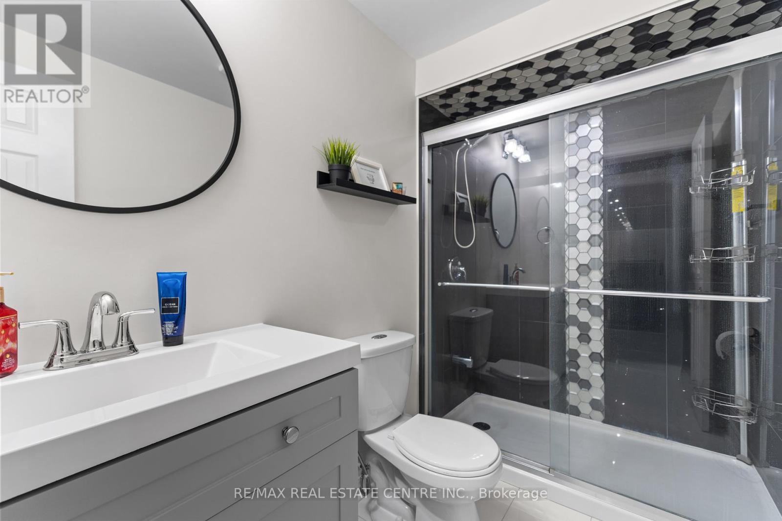4 Junetown Circle, Brampton, Ontario  L6X 0X6 - Photo 42 - W12430419