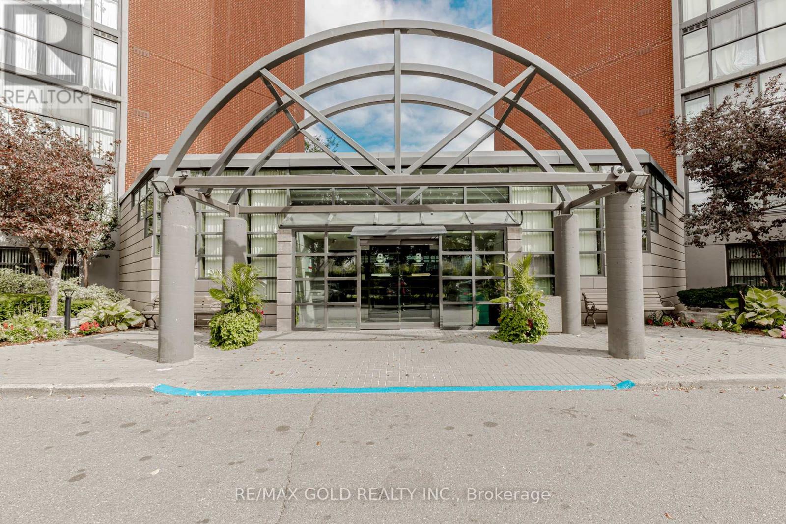 1504 - 4205 Shipp Drive, Mississauga, Ontario  L4Z 2Y8 - Photo 3 - W12430424