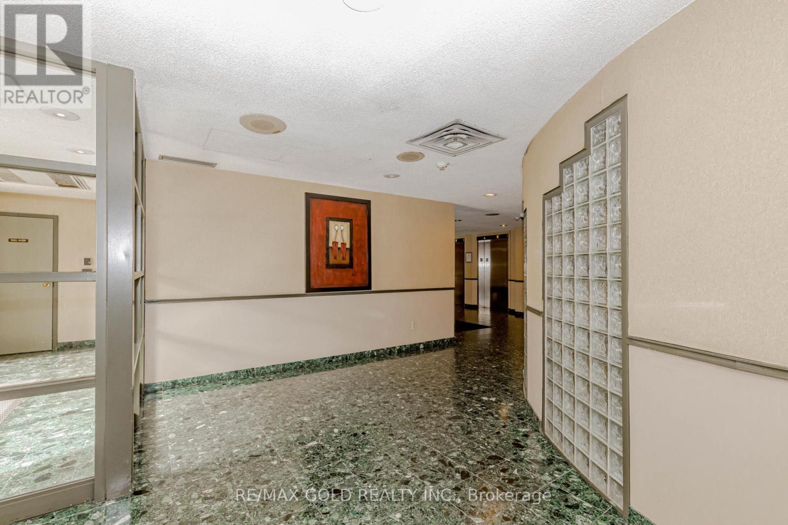 1504 - 4205 Shipp Drive, Mississauga, Ontario  L4Z 2Y8 - Photo 4 - W12430424