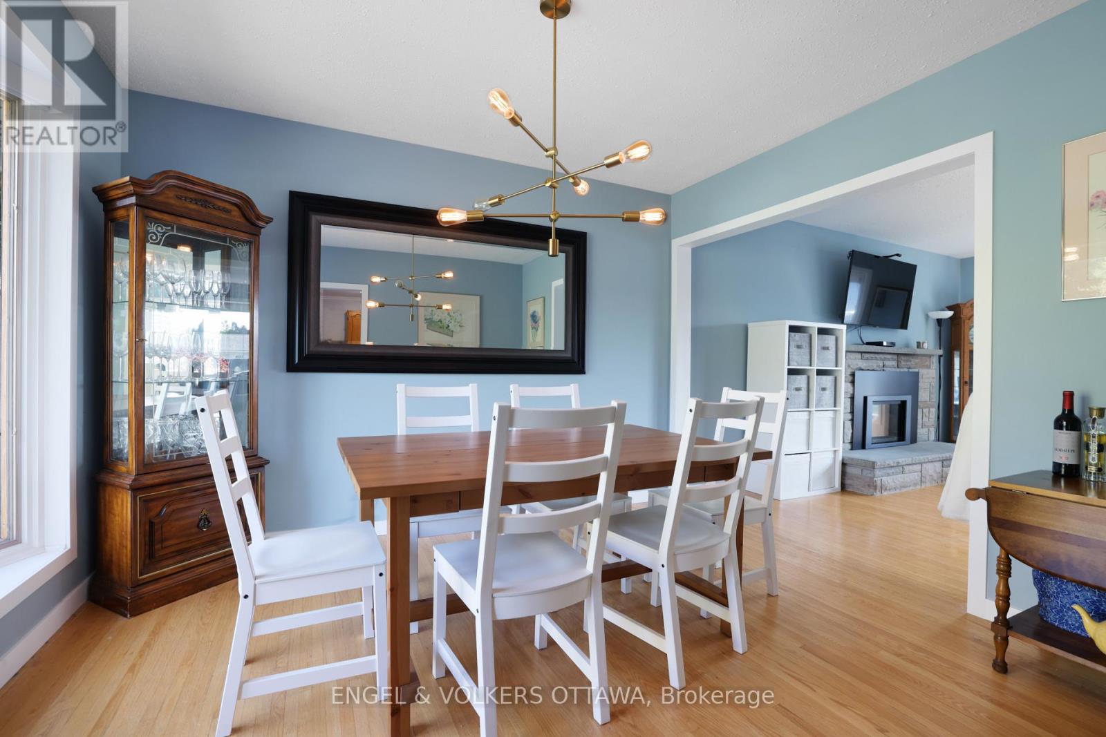 97 Banning Road, Ottawa, Ontario  K2L 1C1 - Photo 13 - X12430465