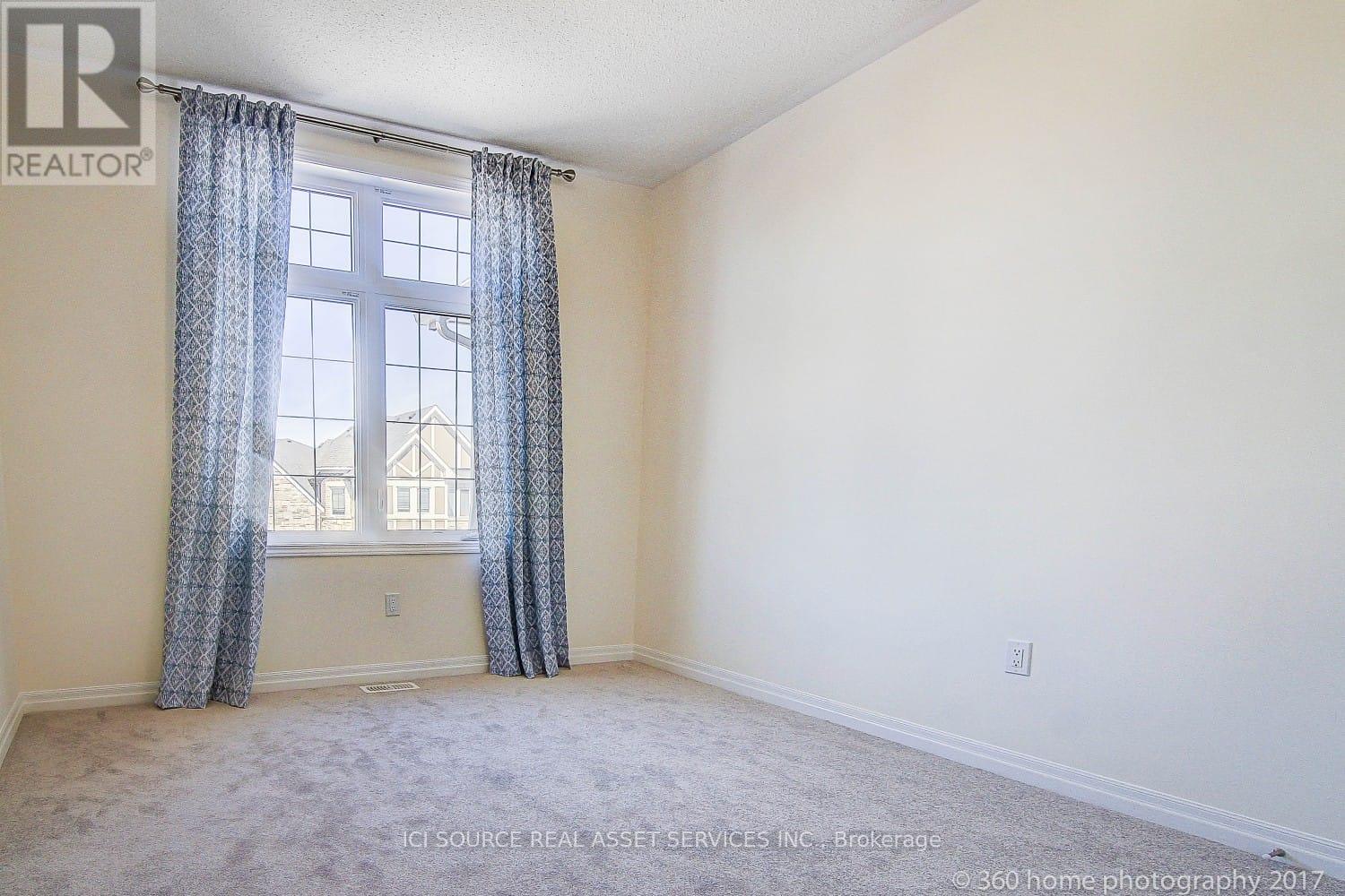176 Beaveridge Avenue, Oakville, Ontario  L6H 7C3 - Photo 9 - W12430431