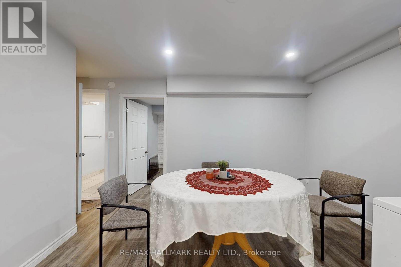 33 Parkside Drive, Brampton, Ontario  L6Y 2H2 - Photo 37 - W12430435