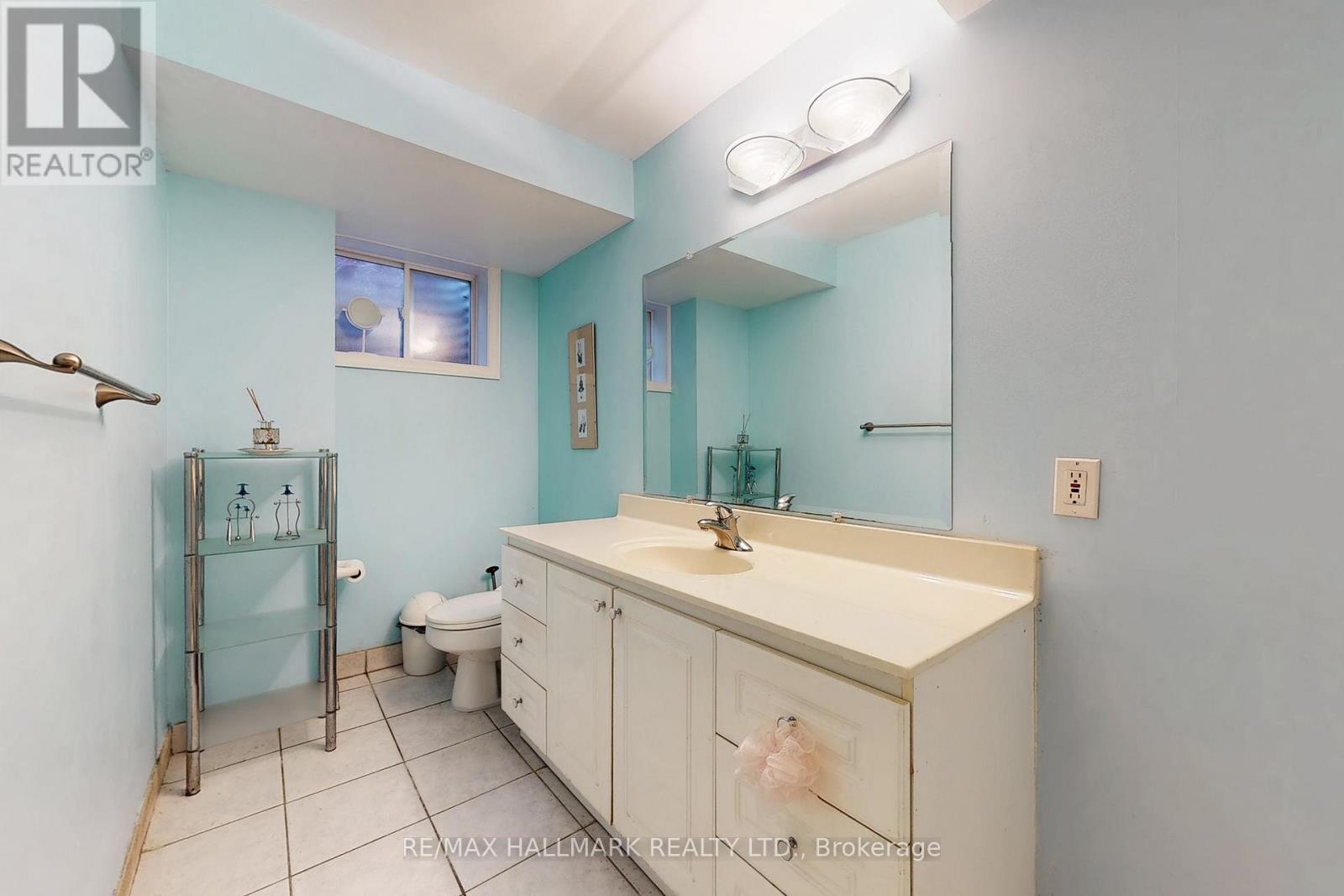 33 Parkside Drive, Brampton, Ontario  L6Y 2H2 - Photo 42 - W12430435
