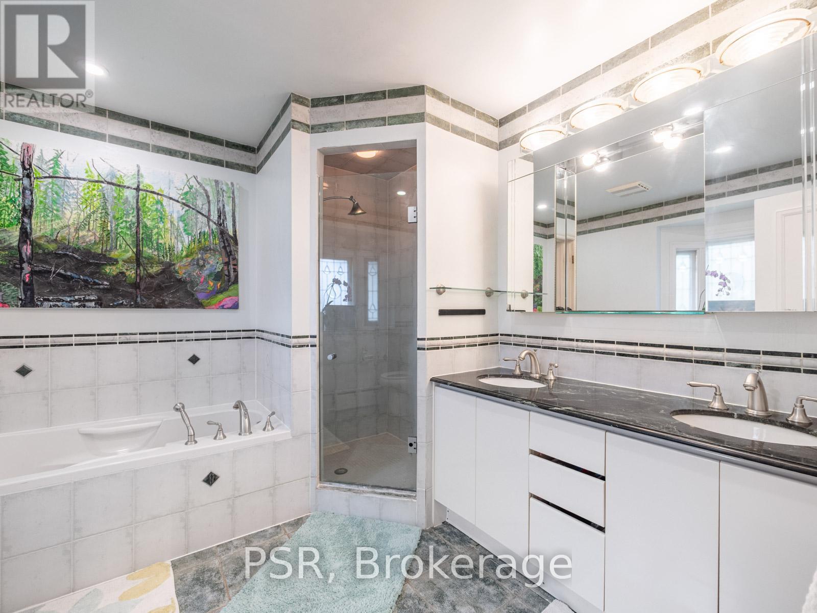 164 Forest Hill Road, Toronto, Ontario  M5P 2M9 - Photo 17 - C12426282