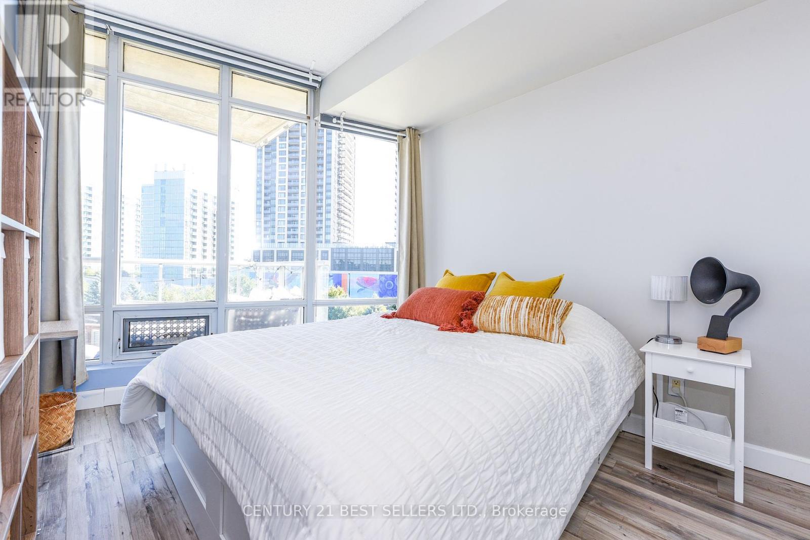 609 - 15 Windermere Avenue, Toronto, Ontario  M6S 5A2 - Photo 22 - W12429875