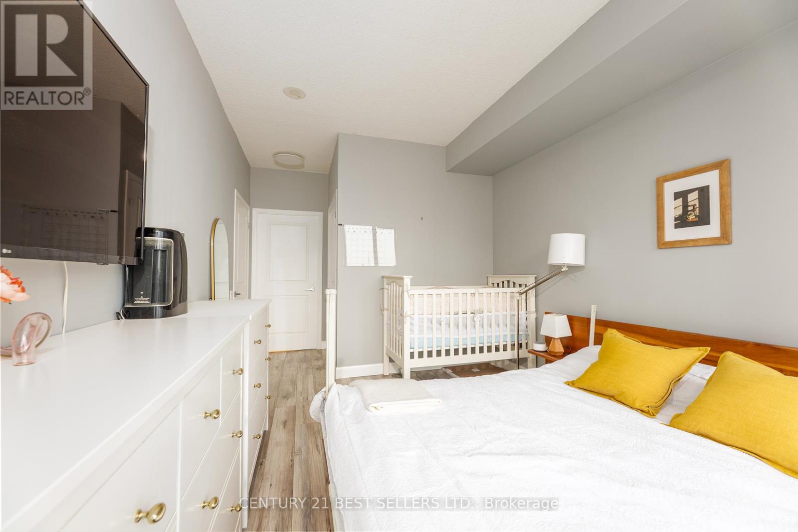 609 - 15 Windermere Avenue, Toronto, Ontario  M6S 5A2 - Photo 18 - W12429875