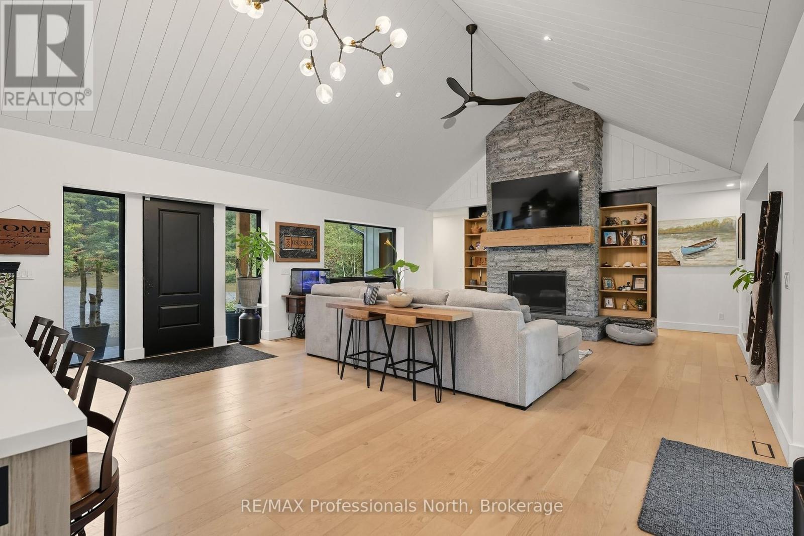 1064 Naismith Road, Bracebridge, Ontario  P1L 1X4 - Photo 19 - X12430453