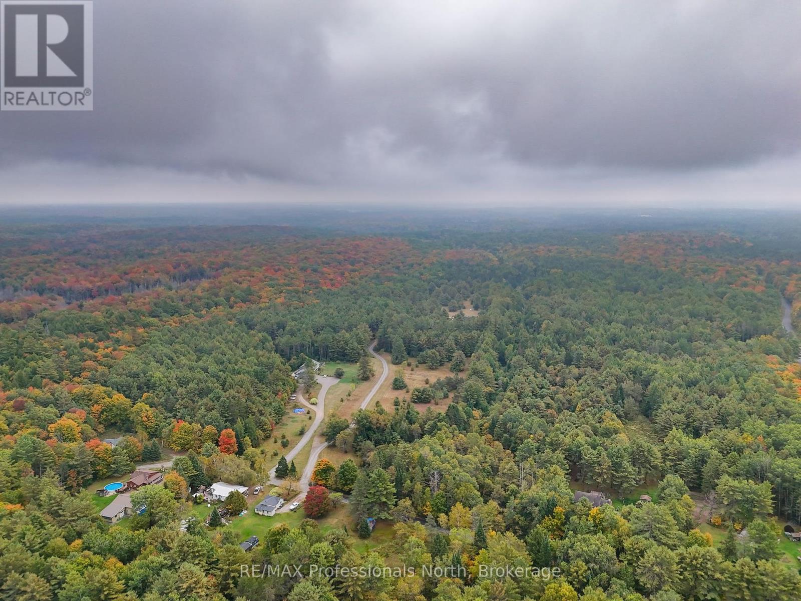 1064 Naismith Road, Bracebridge, Ontario  P1L 1X4 - Photo 41 - X12430453