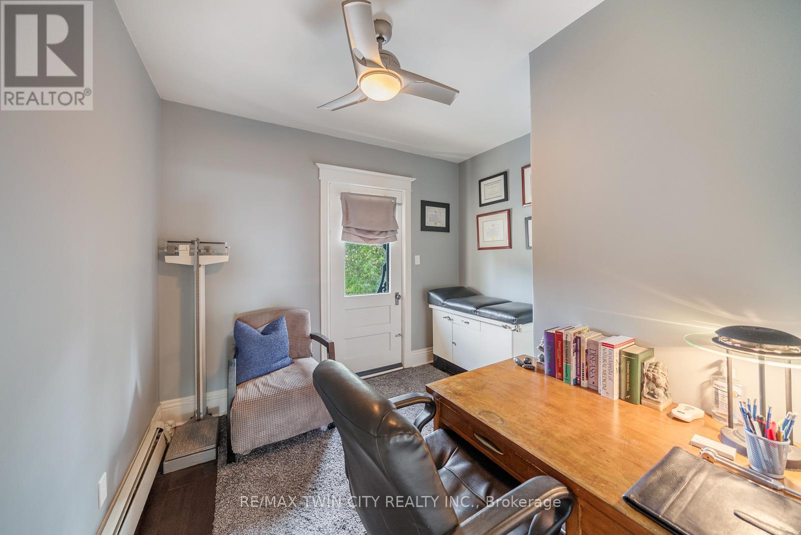47 Mountain Park Avenue, Hamilton, Ontario  L9A 1A1 - Photo 19 - X12430430