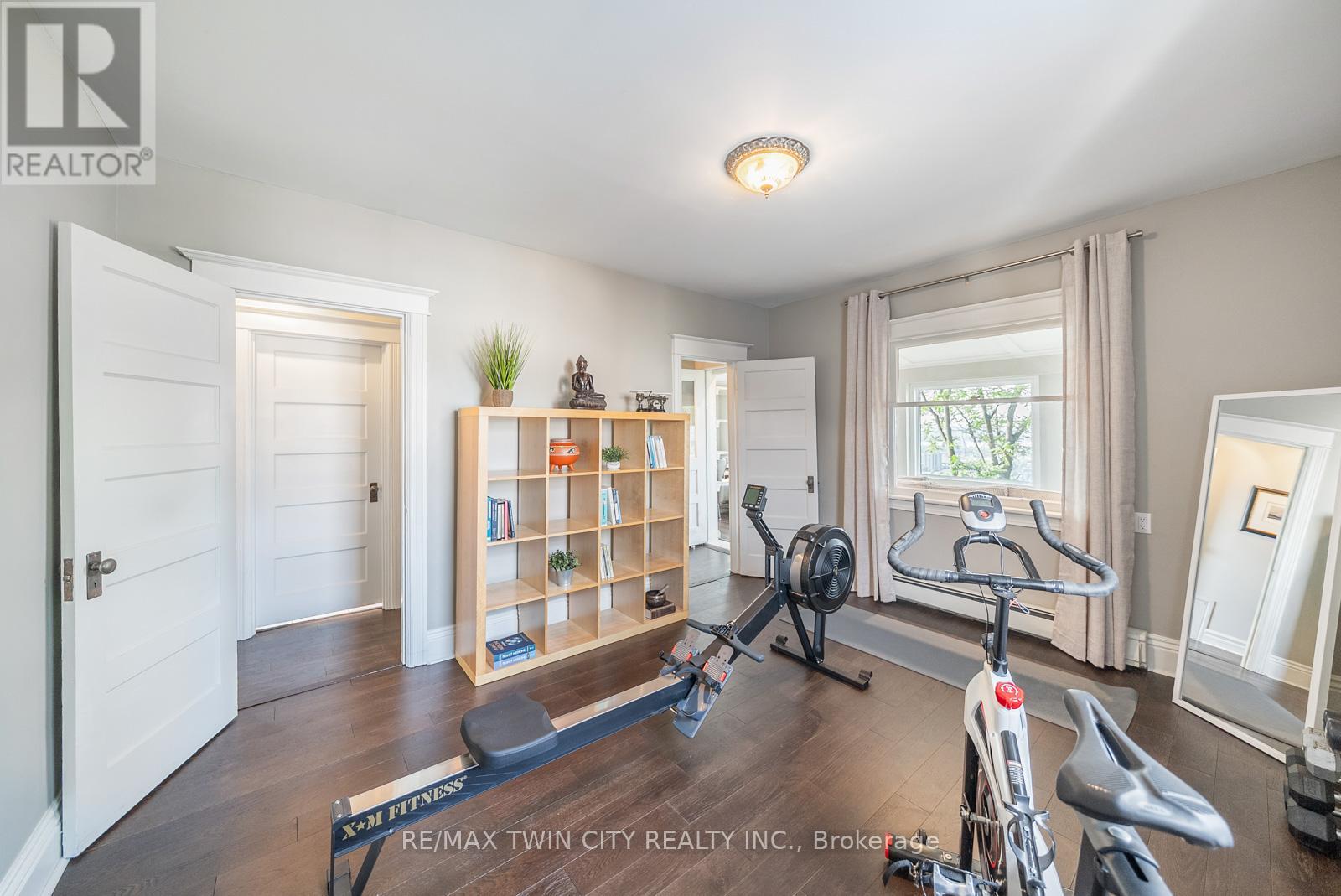 47 Mountain Park Avenue, Hamilton, Ontario  L9A 1A1 - Photo 23 - X12430430