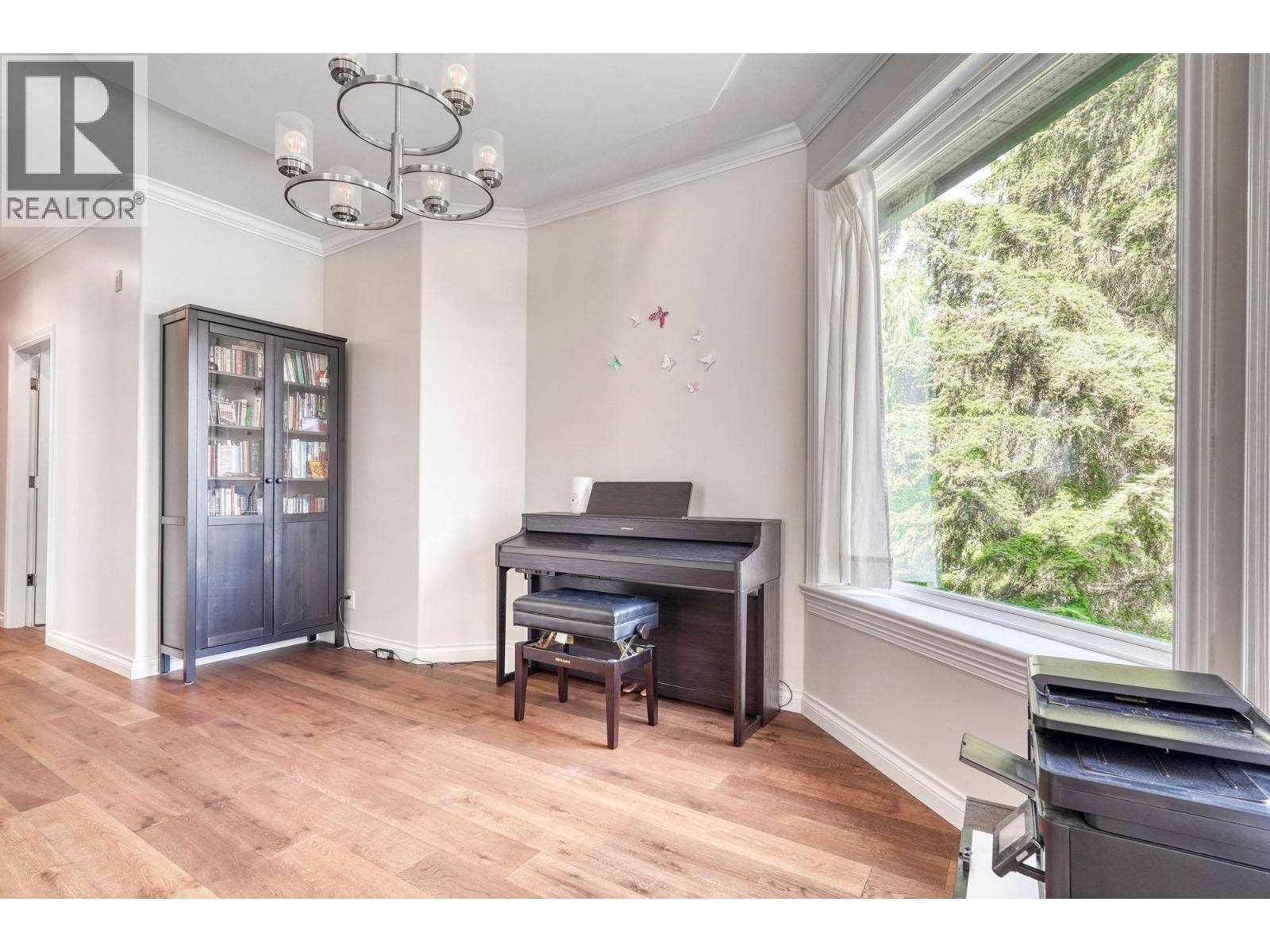 206 3280 Plateau Boulevard, Coquitlam, British Columbia  V3E 3J5 - Photo 11 - R3051509