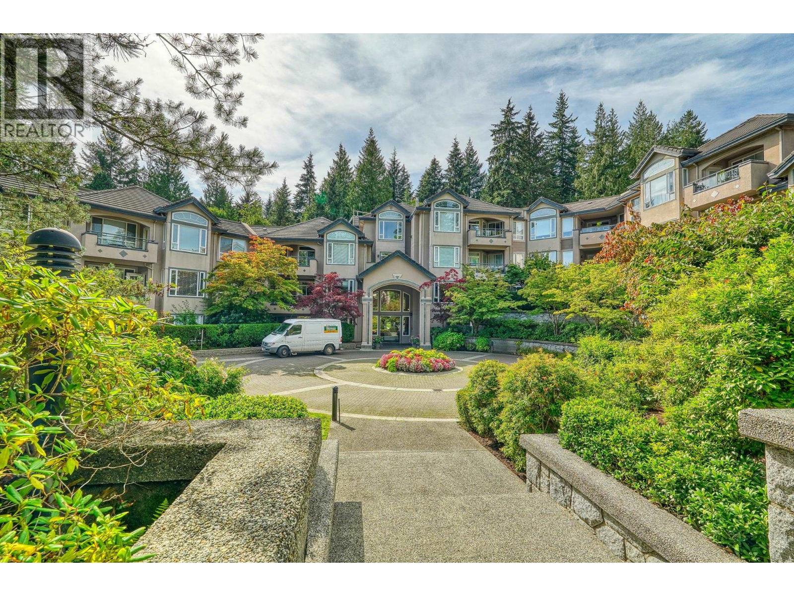 206 3280 Plateau Boulevard, Coquitlam, British Columbia  V3E 3J5 - Photo 1 - R3051509