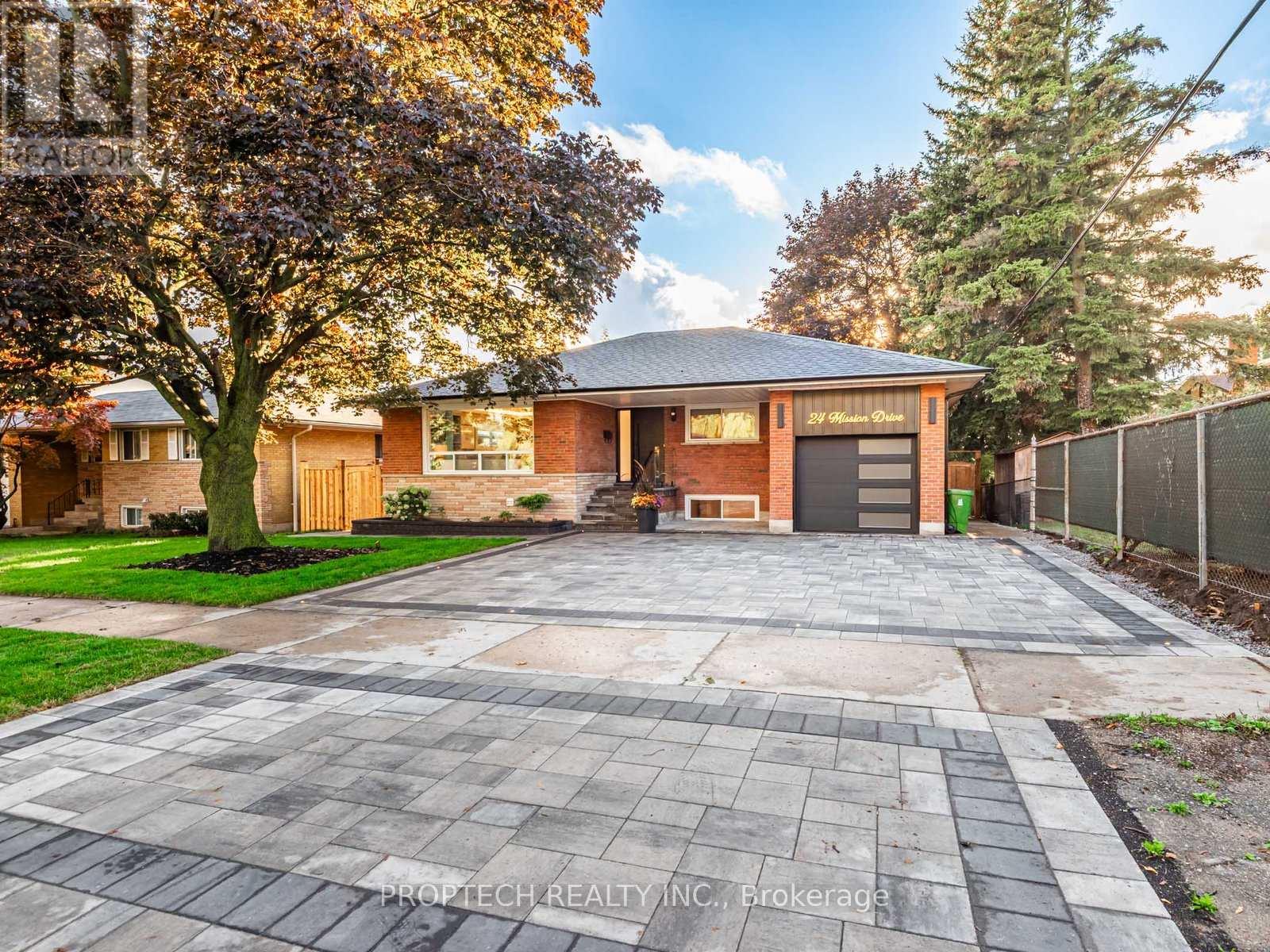 24 MISSION DRIVE, Toronto, Ontario